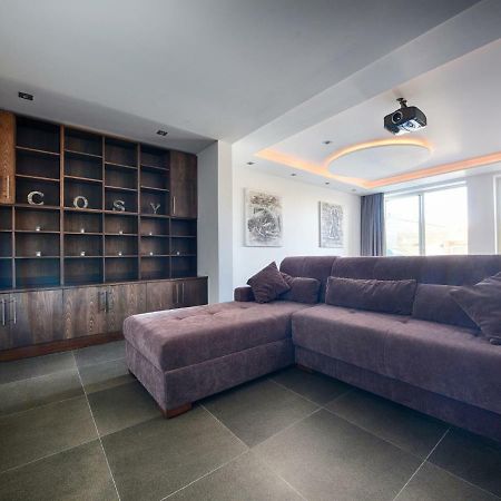 Vila Anthony'S Maisonette Qala Exteriér fotografie